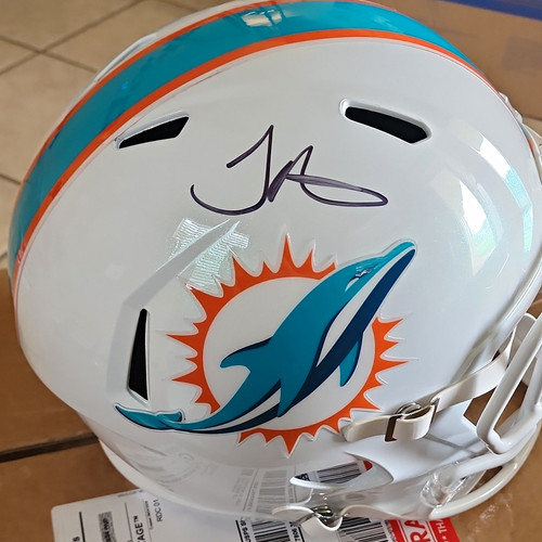 Tyreek hill signed miami - tyreek,